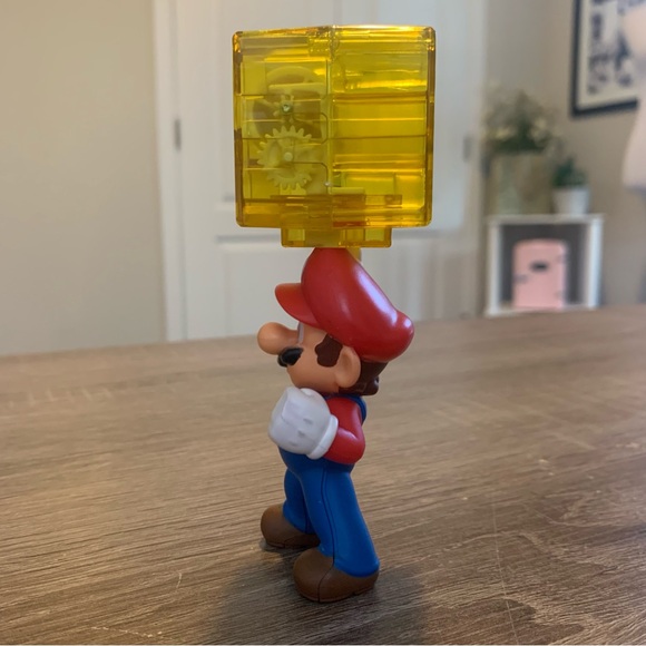 Nintendo Mario for McDonalds Interactive Happy Meal Toy from 2018 - Picture 4 of 8